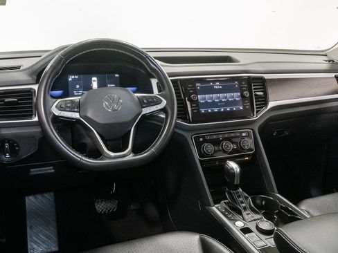 Used 2022 Volkswagen Atlas SE w/ Panoramic Sunroof Package AWD/4WD image 7