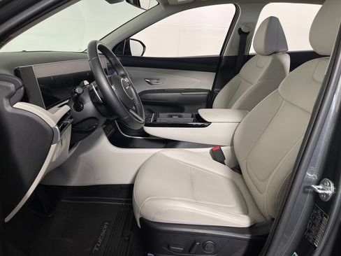 Certified 2025 Hyundai Tucson SEL AWD/4WD image 12