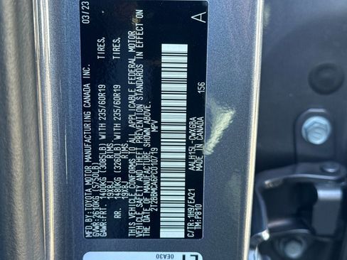 Used 2023 Lexus RX 350h RX 350h w/ Cold Area Package image 22