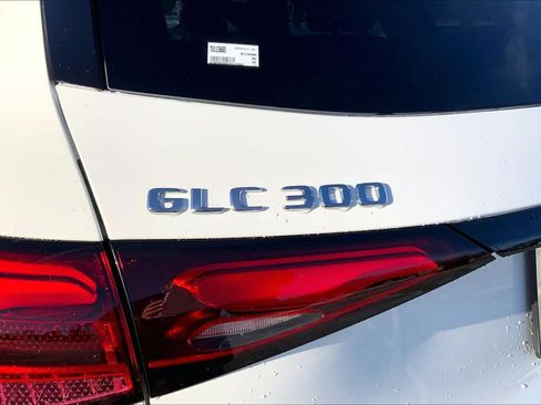 Used 2026 Mercedes-Benz GLC 300 4MATIC image 19
