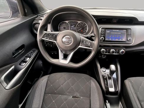 Used 2020 Nissan Kicks S FWD image 6