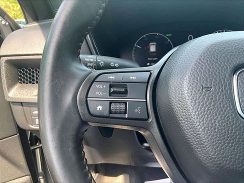 Used 2025 Honda CR-V Sport-L image 23