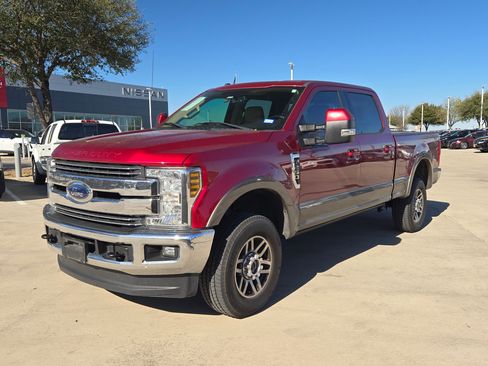 Used 2018 Ford F250 Lariat w/ Lariat Value Package image 5