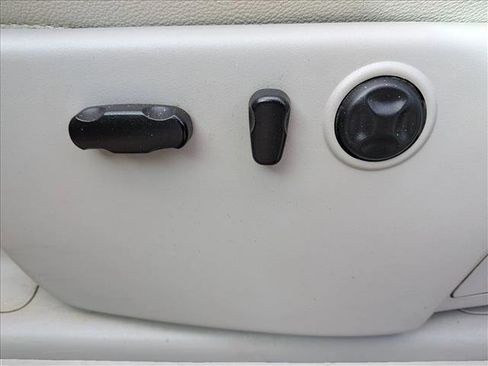 Used 2014 Chevrolet Silverado 2500 LTZ w/ LTZ Plus Package image 16