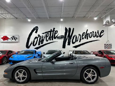 Used 2003 Chevrolet Corvette Convertible w/ Preferred Equipment Group1 RWD image 2