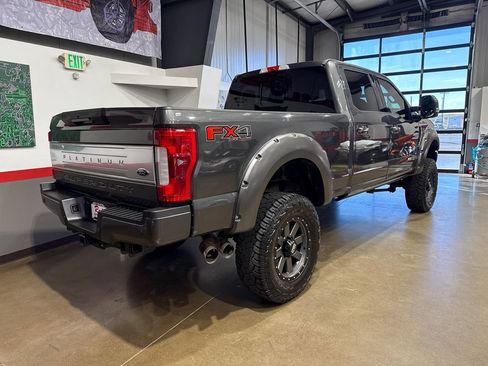 Used 2017 Ford F250 Platinum w/ Platinum Ultimate Package AWD/4WD image 25