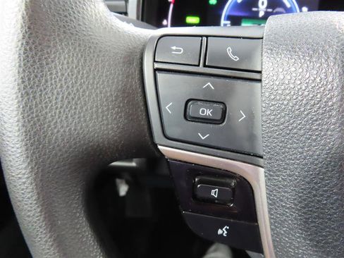 Used 2025 Toyota Camry LE FWD image 23