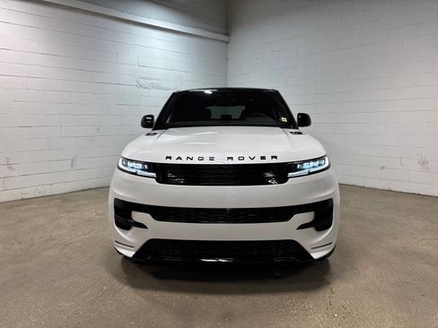 New 2026 Land Rover Range Rover Sport Dynamic SE AWD/4WD image 3