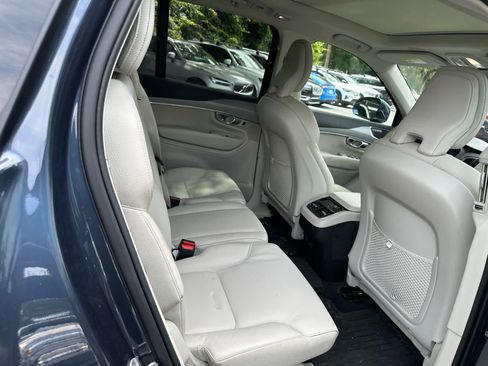 Used 2024 Volvo XC90 B5 Core w/ Protection Package AWD/4WD image 36