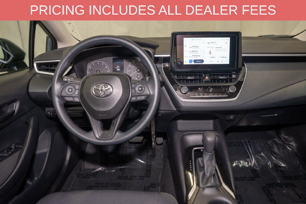 Used 2025 Toyota Corolla LE FWD image 6