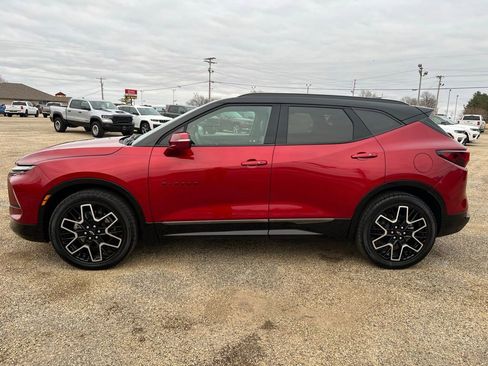 Used 2023 Chevrolet Blazer RS w/ Enhanced Convenience Package image 2