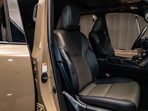 Used 2025 Lexus LX 700h Overtrail AWD/4WD image 27