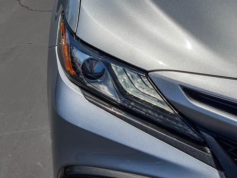 Used 2023 Toyota Camry XSE FWD image 7