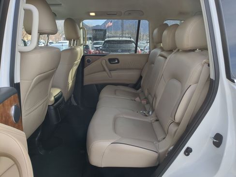 Used 2024 Nissan Armada SL image 30