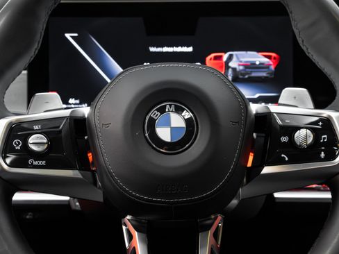 Used 2023 BMW 760i xDrive image 57