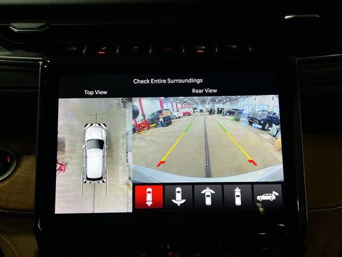 Used 2021 Jeep Grand Cherokee L Summit image 29