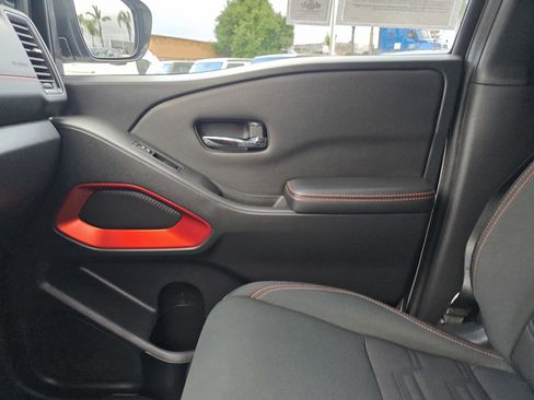 Used 2023 Nissan Frontier PRO-4X w/ Pro Convenience Package image 14