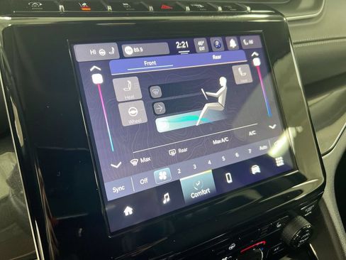 Used 2022 Jeep Grand Cherokee L Laredo w/ Luxury Tech Group I AWD/4WD image 15