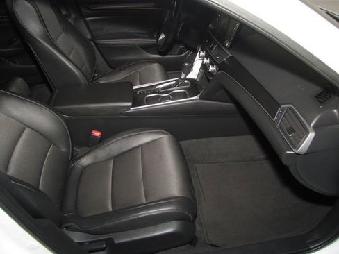 Used 2020 Honda Accord Sport image 19