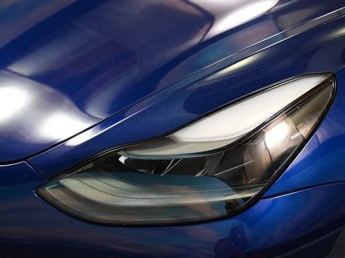 Used 2023 Tesla Model 3 Standard Range RWD image 11