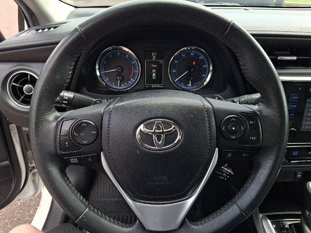 Used 2018 Toyota Corolla SE FWD image 18