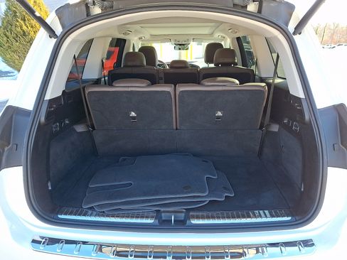 Certified 2023 Mercedes-Benz GLS 450 4MATIC image 32