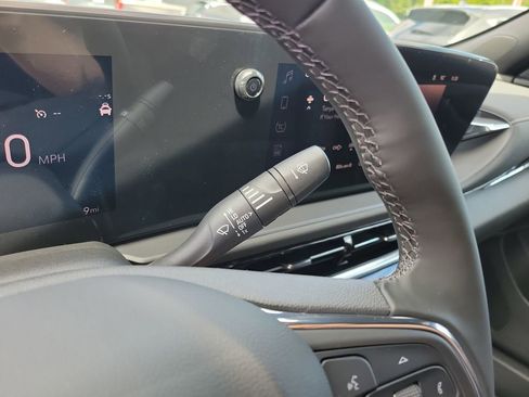New 2025 Buick Envista Avenir FWD image 18