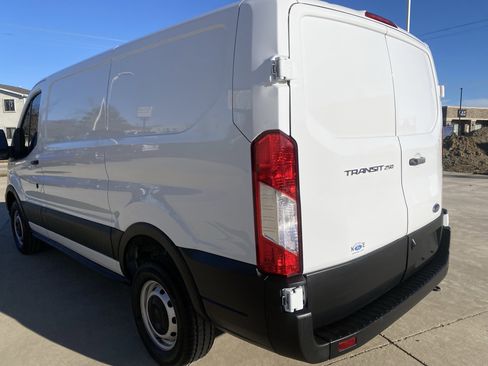 Used 2024 Ford Transit 250 Low Roof image 9