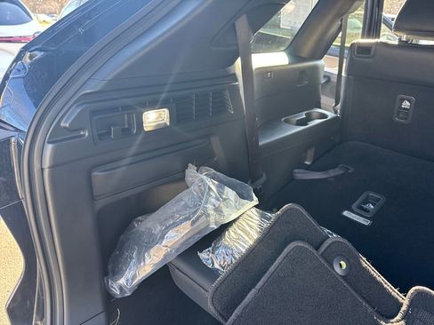 Certified 2025 MAZDA CX-90 3.3 Turbo w/ Premium Plus Pkg image 41