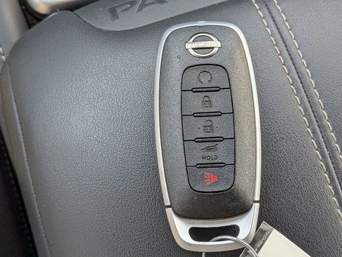 Used 2025 Nissan Pathfinder Platinum w/ Cargo Package AWD/4WD image 34