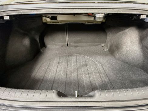 Used 2021 Hyundai Elantra Limited w/ Cargo Package FWD image 35