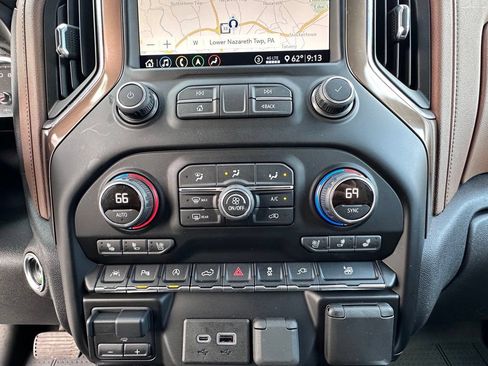 Certified 2020 Chevrolet Silverado 1500 High Country AWD/4WD image 29
