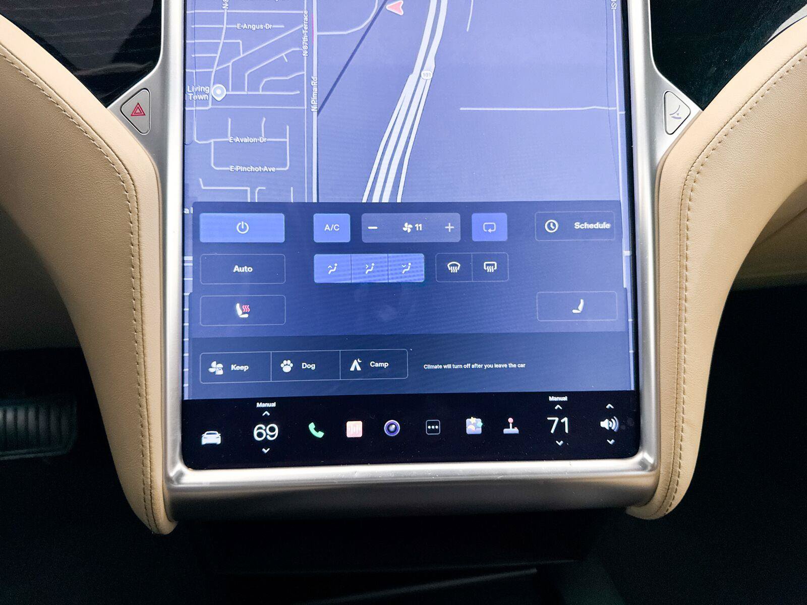 Used 2016 Tesla Model S 70 RWD image 23