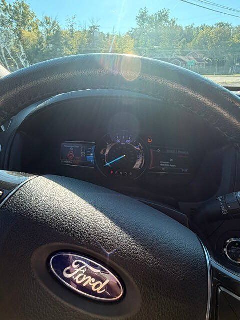 Used 2018 Ford Explorer Limited w/ Equipment Group 301A AWD/4WD image 14