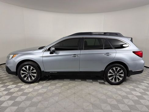 Used 2017 Subaru Outback 2.5i Limited image 8