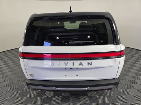 Used 2023 Rivian R1S Adventure image 4