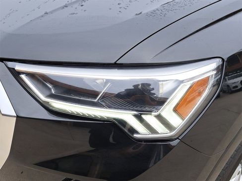 Used 2023 Audi Q3 2.0T Premium image 8