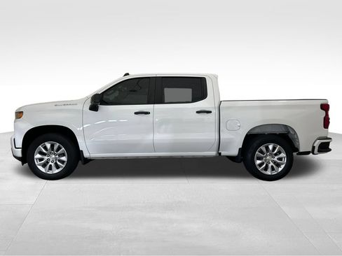 Used 2021 Chevrolet Silverado 1500 Custom RWD image 2