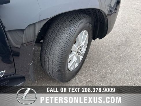 Used 2016 Toyota Land Cruiser image 11