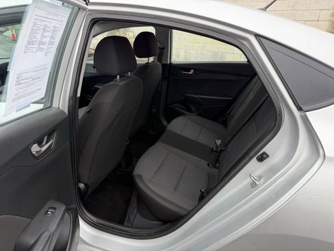 Used 2020 Hyundai Accent SE FWD image 29