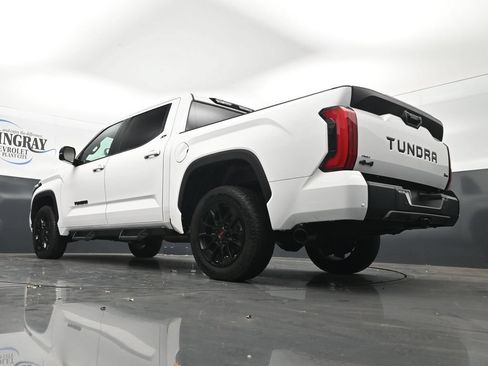 Used 2025 Toyota Tundra SR5 w/ SR5 Premium Package AWD/4WD image 21
