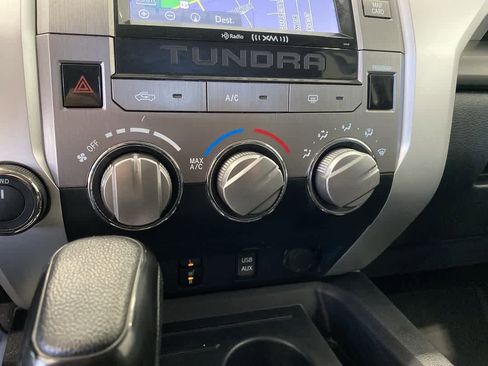 Used 2017 Toyota Tundra SR5 image 19
