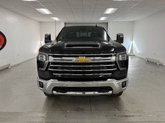 New 2025 Chevrolet Silverado 2500 LTZ w/ LTZ Convenience Package video 2