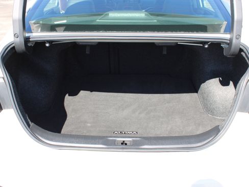 Used 2019 Nissan Altima 2.5 Platinum image 5