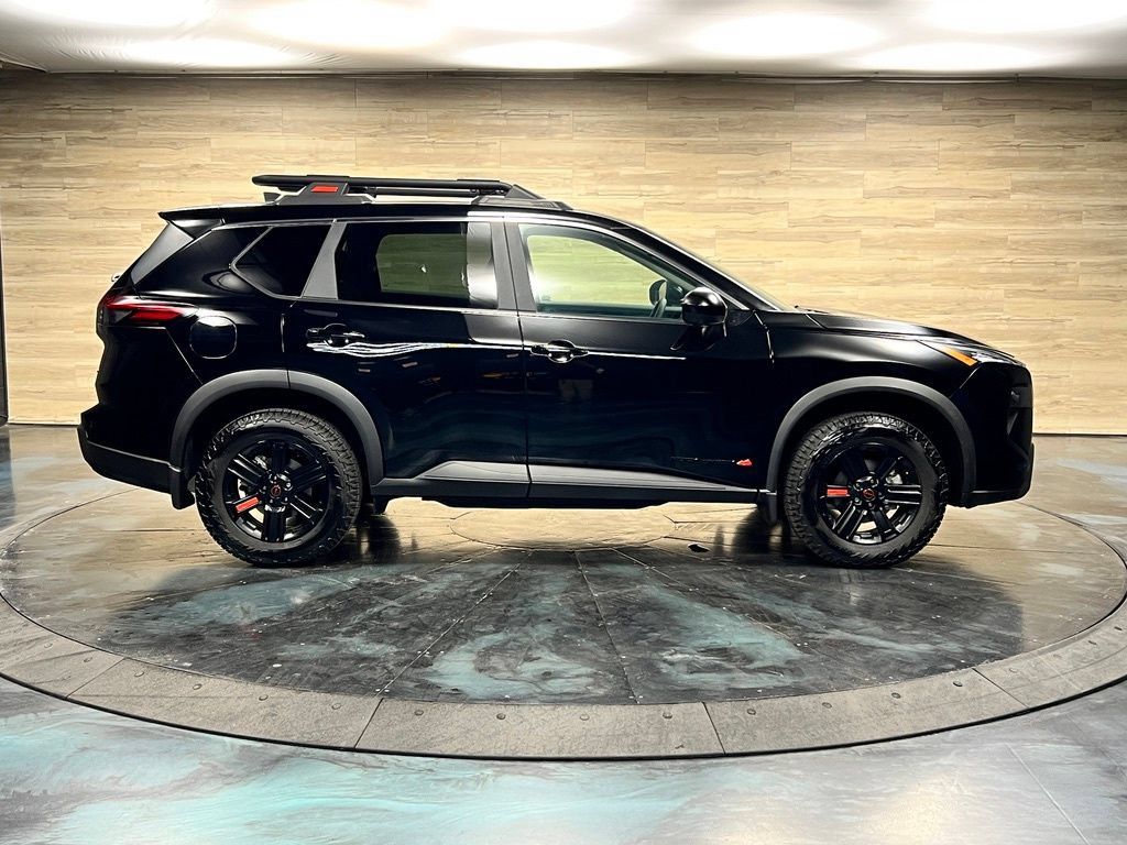 Used 2026 Nissan Rogue SV AWD/4WD image 23