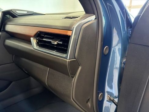 Used 2026 GMC Yukon Denali w/ Sun & Power Step Package AWD/4WD image 45