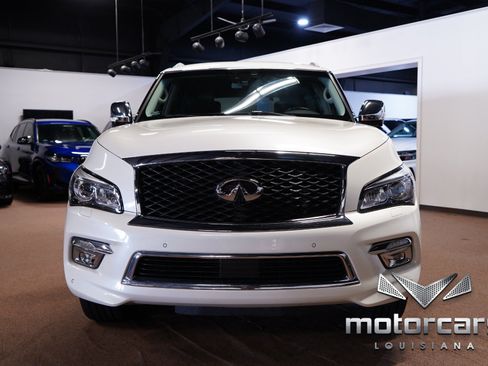 Used 2017 INFINITI QX80 2WD w/ Deluxe Technology Package image 2