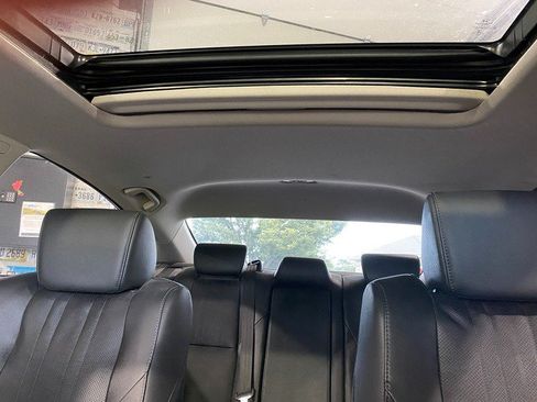 Used 2020 Honda Accord Touring image 25