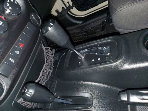 Used 2017 Jeep Wrangler Unlimited Sport AWD/4WD image 26