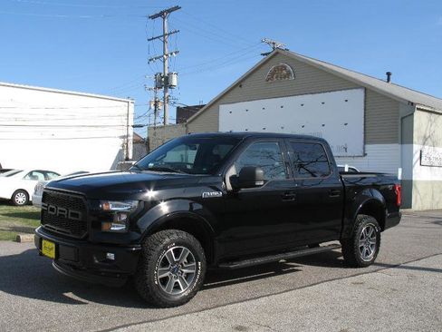 Used 2016 Ford F150 XLT w/ Equipment Group 302A Luxury image 3